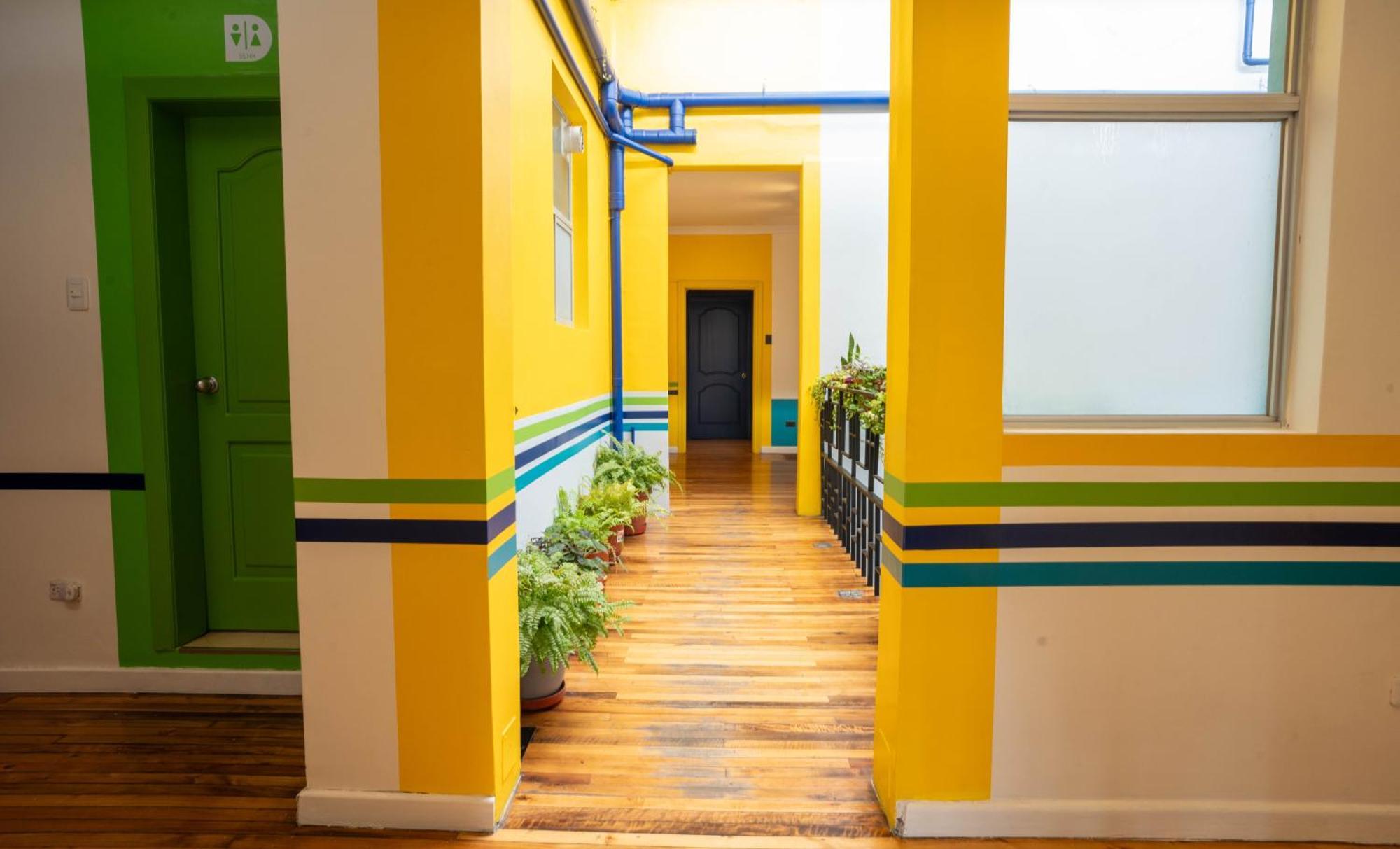 Community Hostal