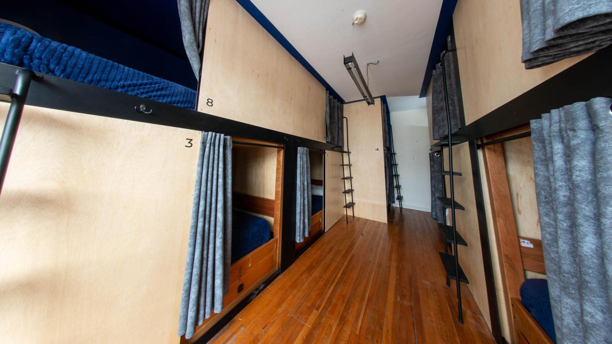Community Hostal